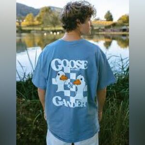 Goose & Gander duck design short sleeve unisex T-Shirt size Medium